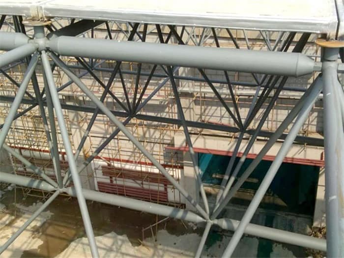 迪庆公安局网架天基板屋面